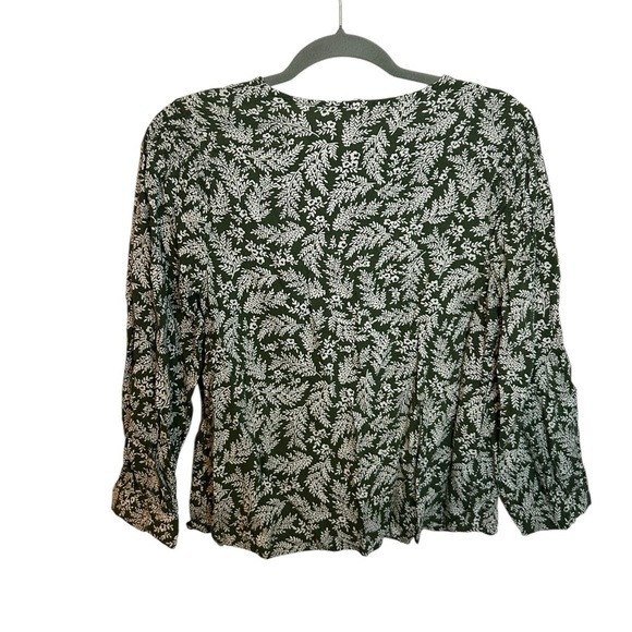 Old Navy Green Floral Smocked Shoulder Peasant Blouse - Picture 2 of 6